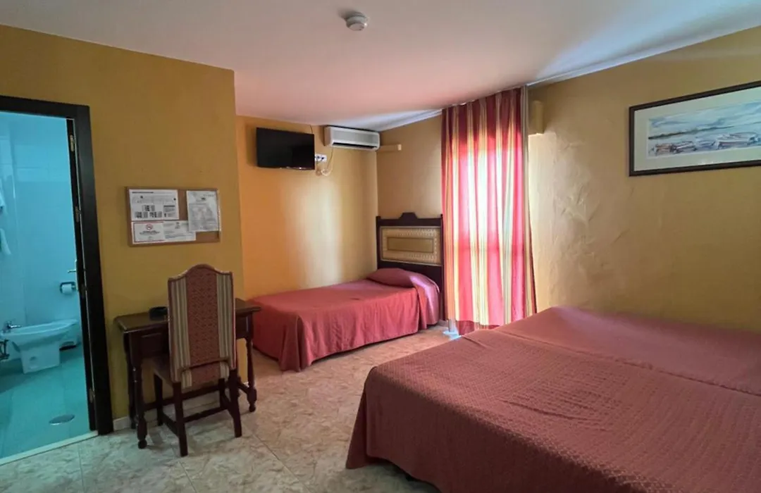Hotel La Barca-1