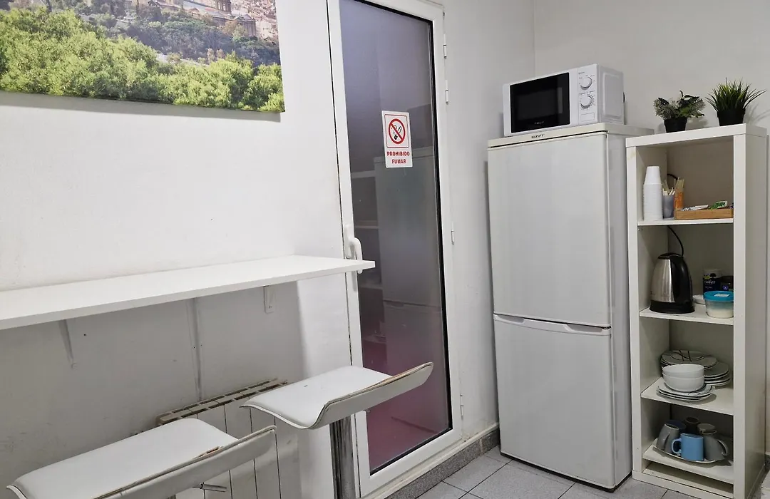Hostal Elkano-1