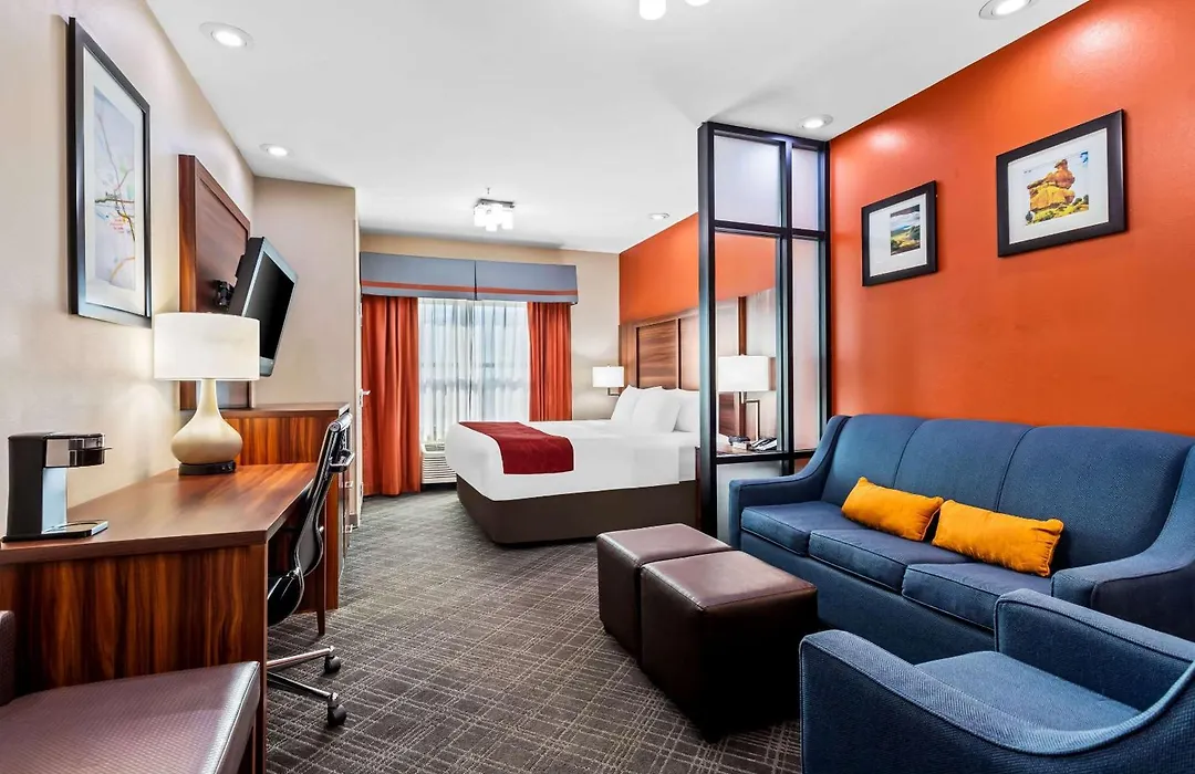Comfort Suites Roswell North-1