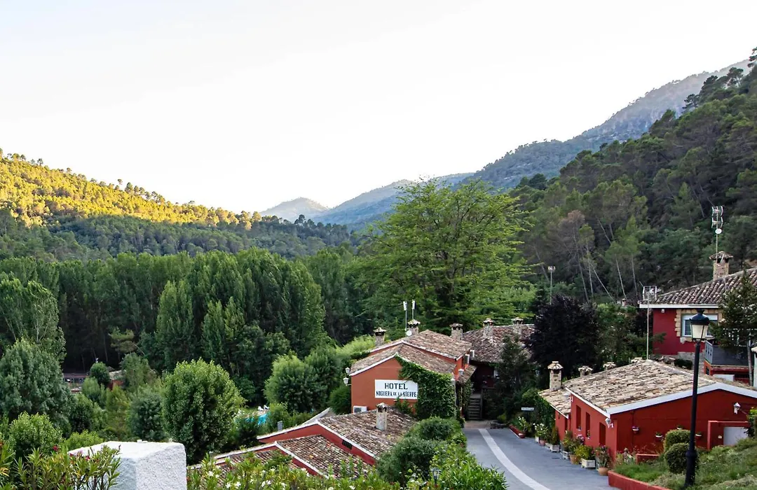 Hotel Rural Noguera de la Sierpe-1