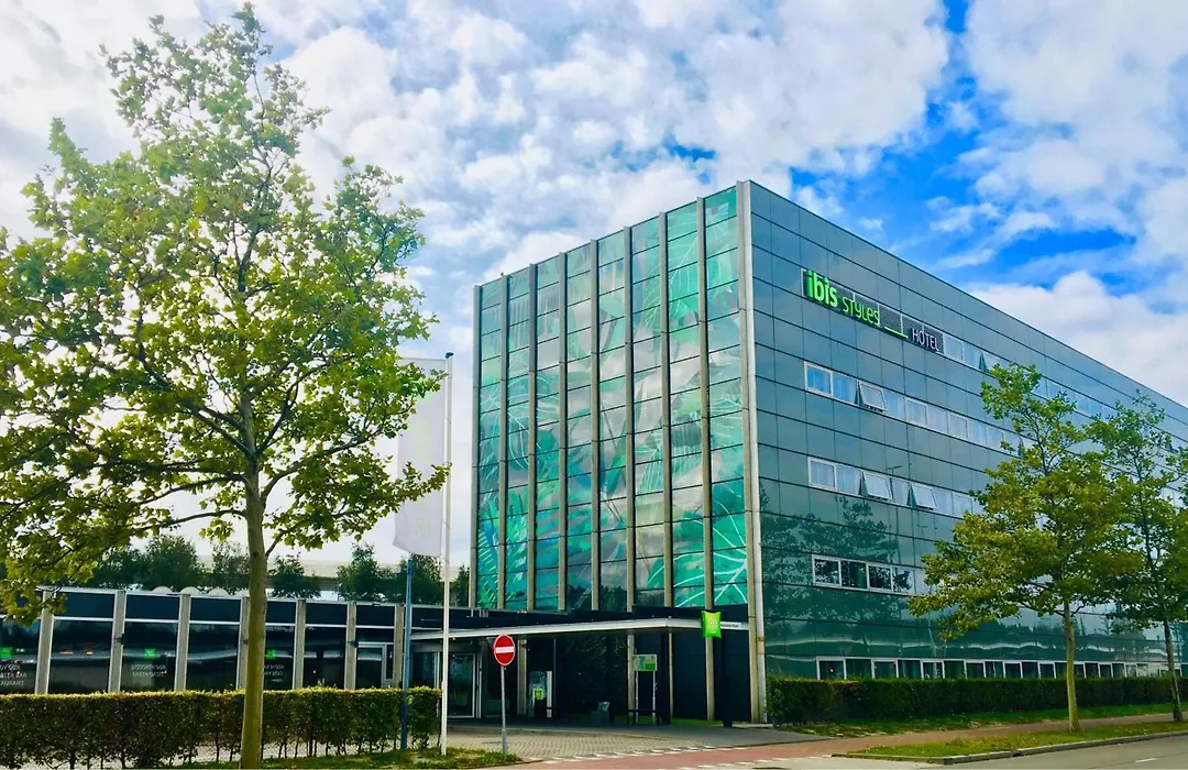 ibis Styles Amsterdam Airport-1