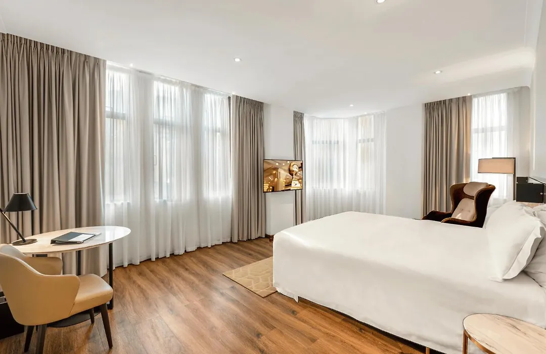 The Grace Hotel-1