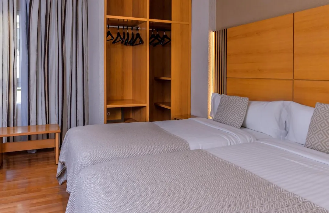 Hotel Serrano-1