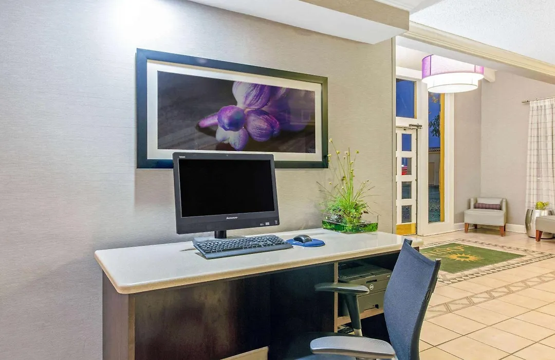 La Quinta Inn By Wyndham And Conference Center San Angelo-1