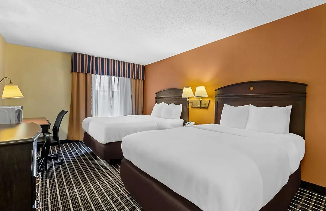 Comfort Inn & Suites Somerset - New Brunswick-1
