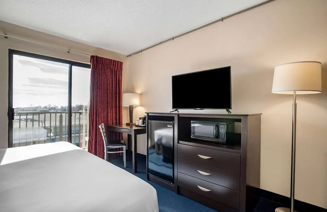 Econo Lodge Inn & Suites Rehoboth Beach-1