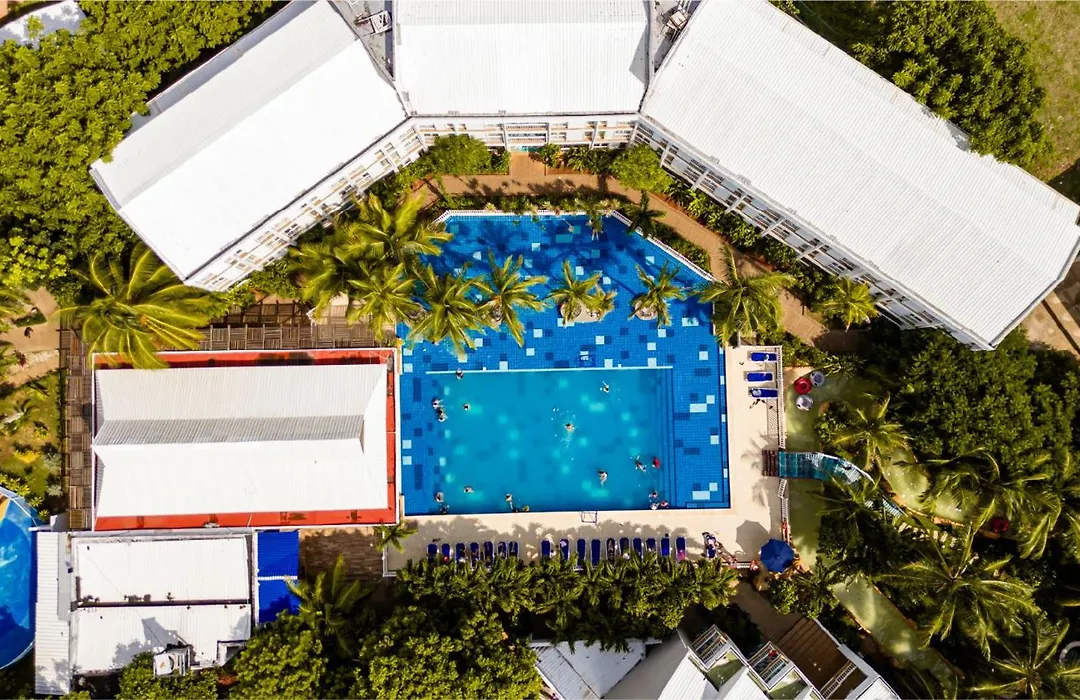 Hotel Blue Cove By On Vacation-1