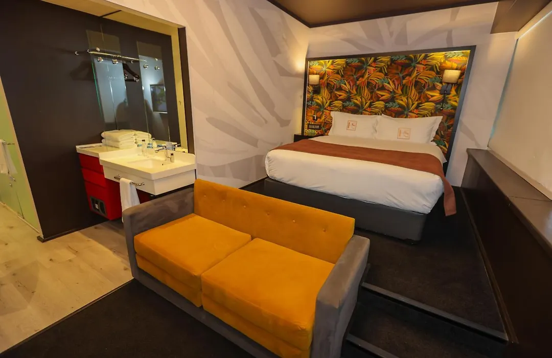Hotel Sky-1