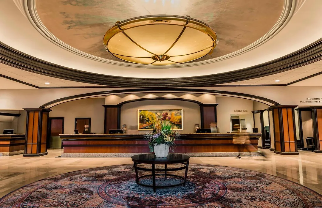 Amway Grand Plaza Hotel, Curio Collection By Hilton-1
