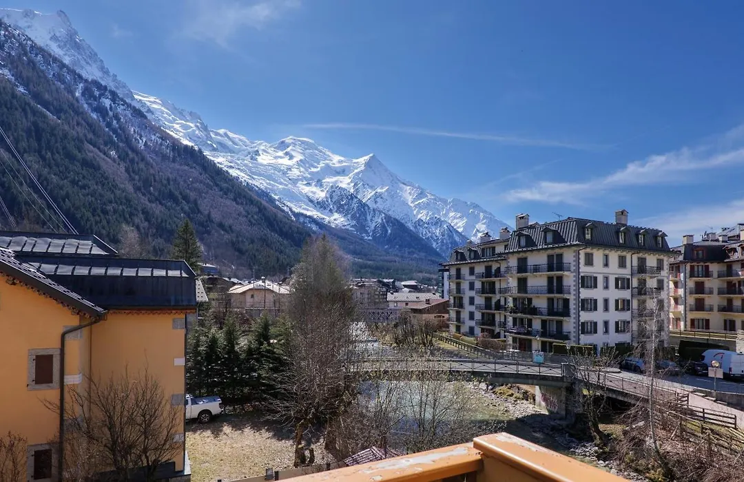 Les Gourmets - Chalet Hotel-1