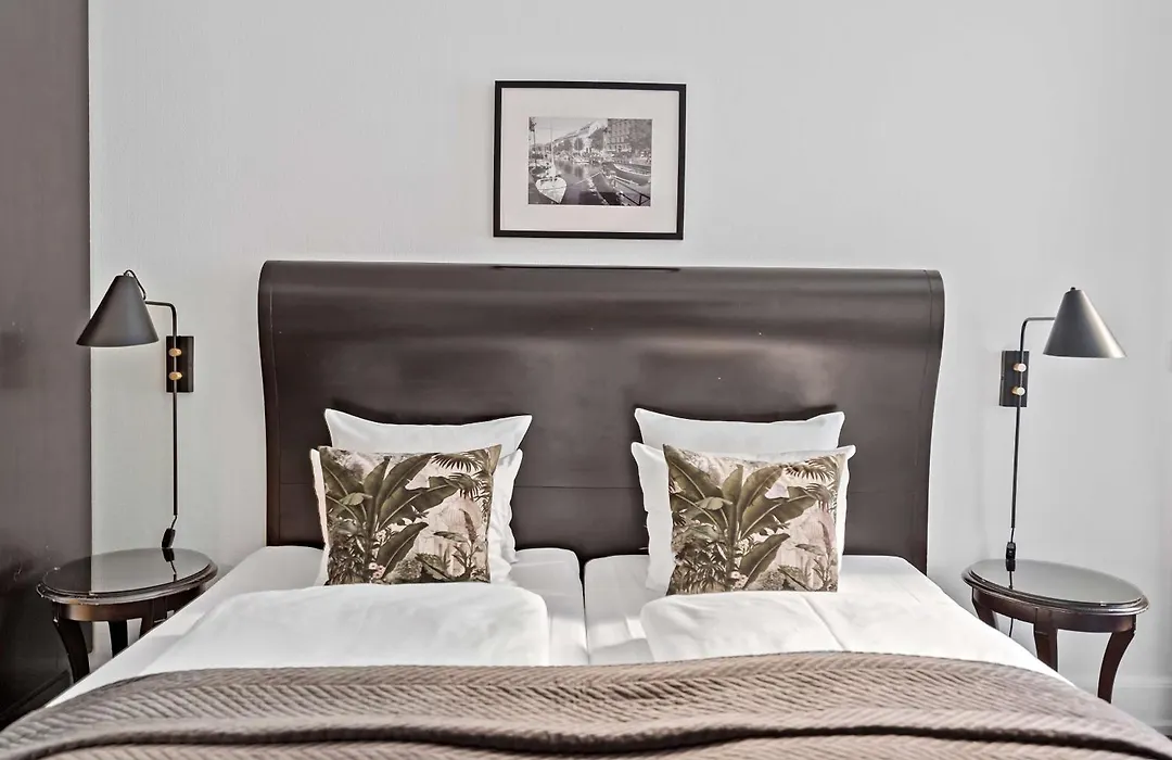 Best Western Plus Hotel Hebron-1