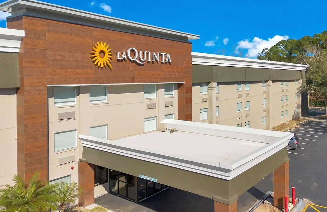 La Quinta Inn & Suites By Wyndham Jacksonville Mandarin-1