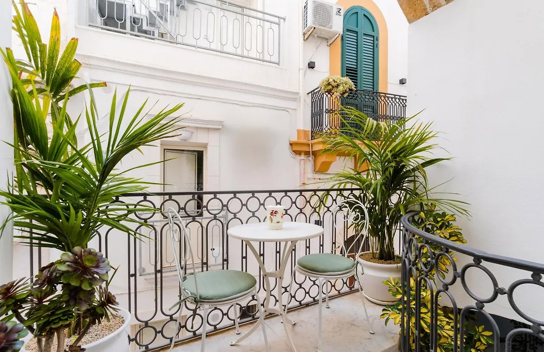Corte Patitari - by Patitari Suites-1