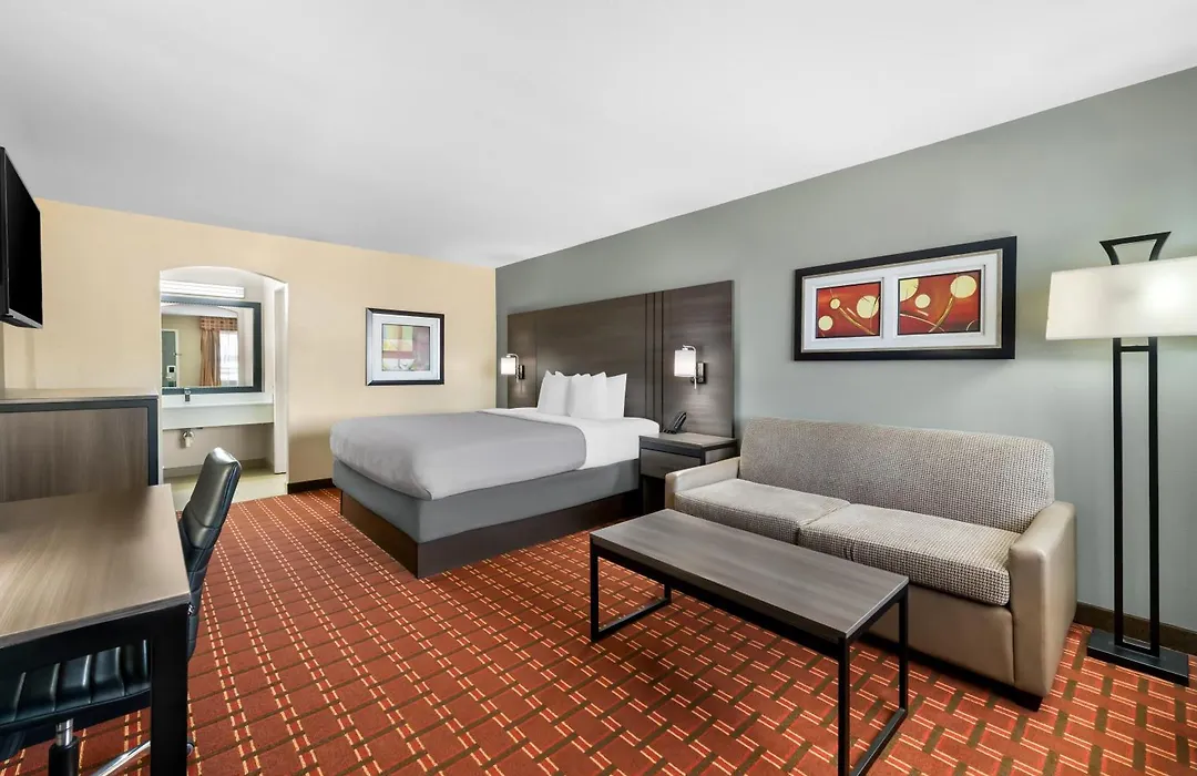 Quality Inn Marshall-1