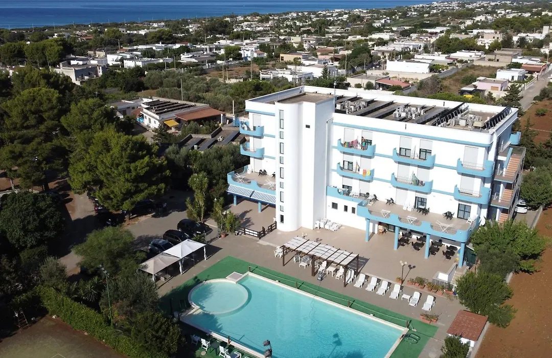 Hotel Villaggio Aurora-1