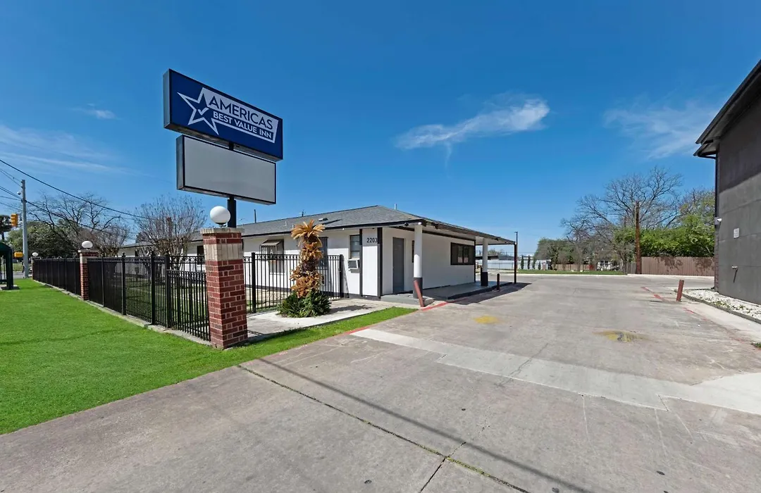 Americas Best Value Inn San Antonio Downtown Riverwalk-1