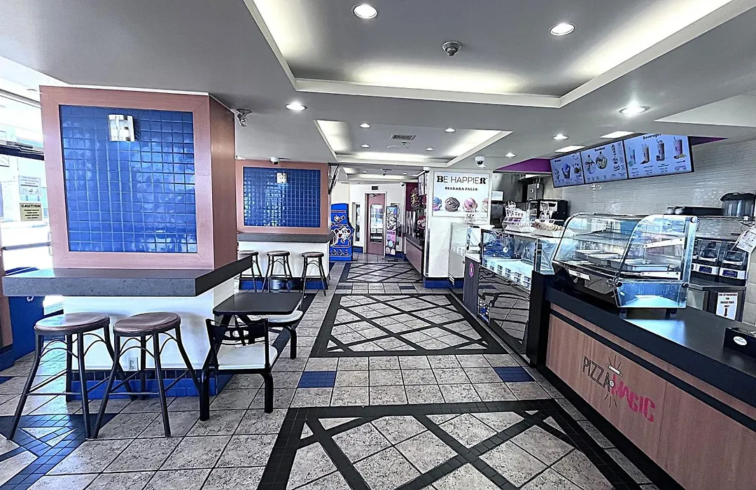 Howard Johnson Plaza By Wyndham By The Falls Niagara Falls-1