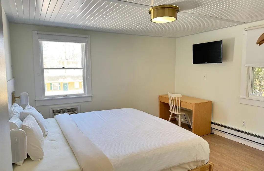 Maple Leaf Inn Lake Placid-1