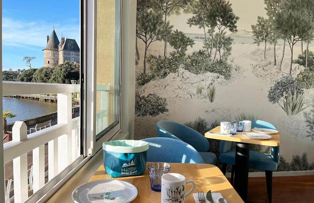 Hôtel Beau Soleil-1