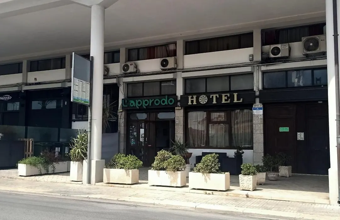 Hotel L'Approdo-1