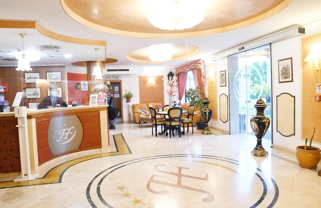 Fashion Hotel-1