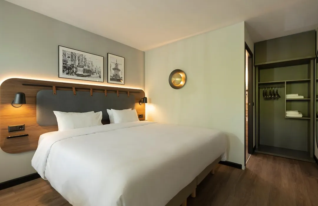 Campanile Hotel&Restaurant Eindhoven-1