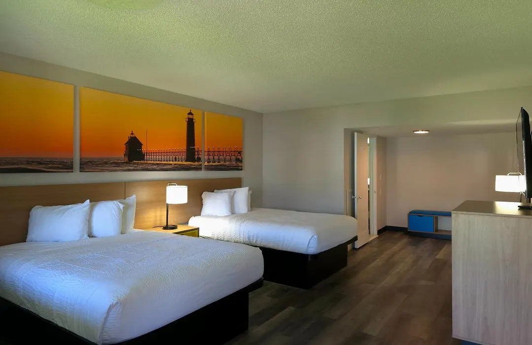 Days Inn And Suites By Wyndham Port Huron-1