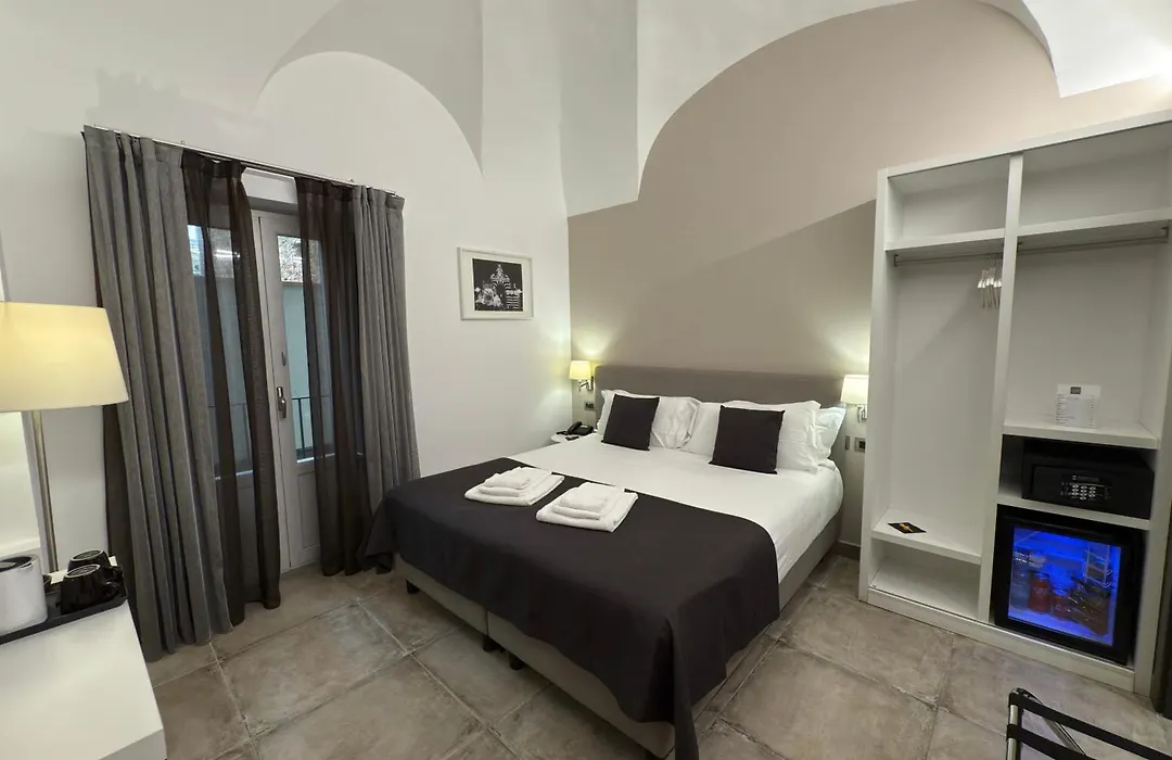 Etnea 454 Catania Luxury Rooms-1