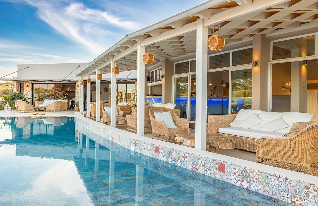 Paradise Island Villas-1