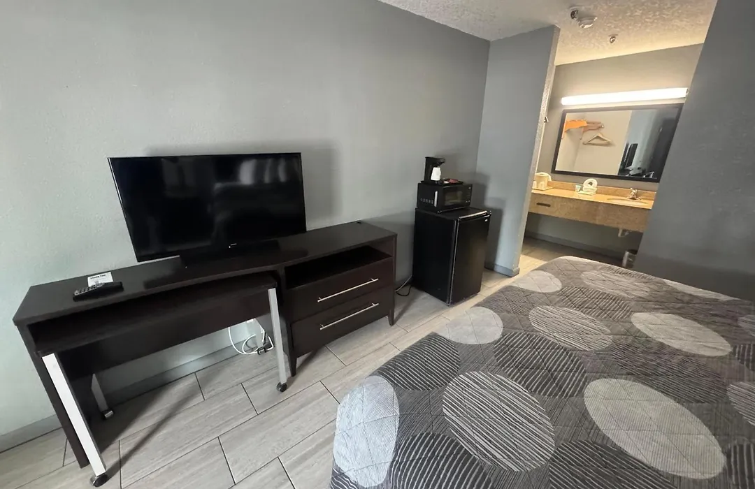 Budget Inn Sanford International Airport-1