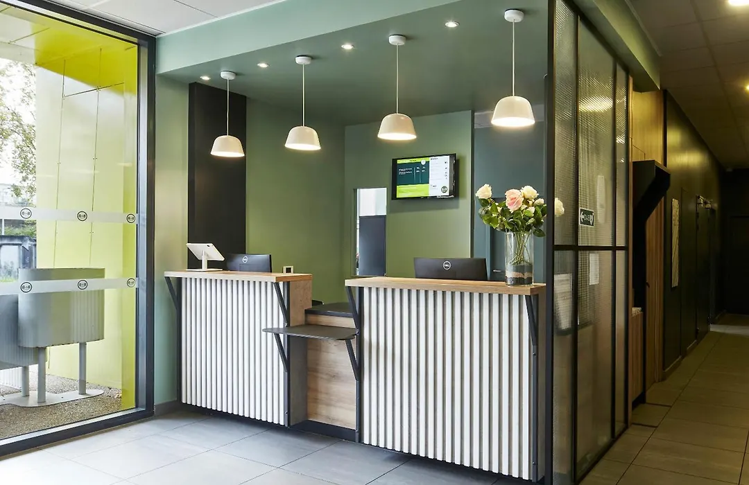 B&B HOTEL NANTERRE Rueil-Malmaison-1