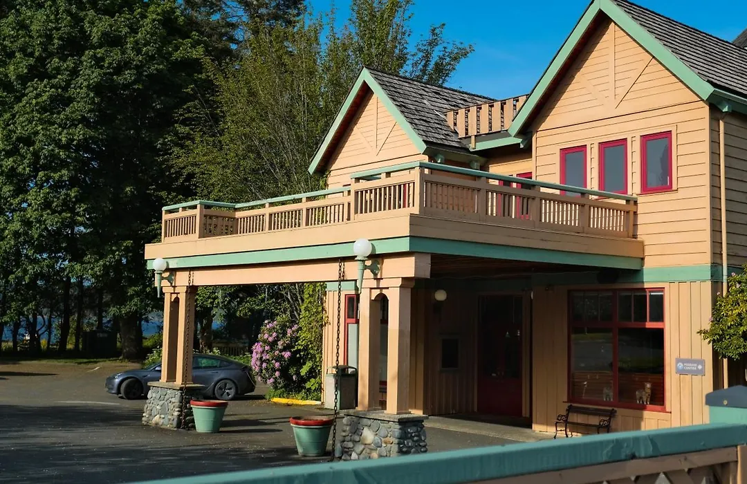 Painter'S Lodge-1