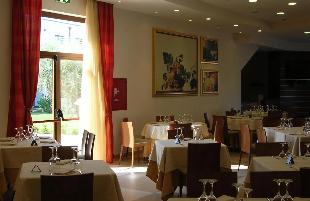 Hermes Hotel-1