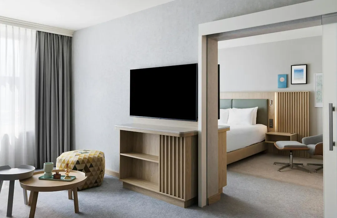Courtyard By Marriott Zurich North-1