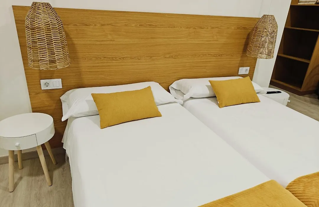 Pension-Albergue Lemos-1
