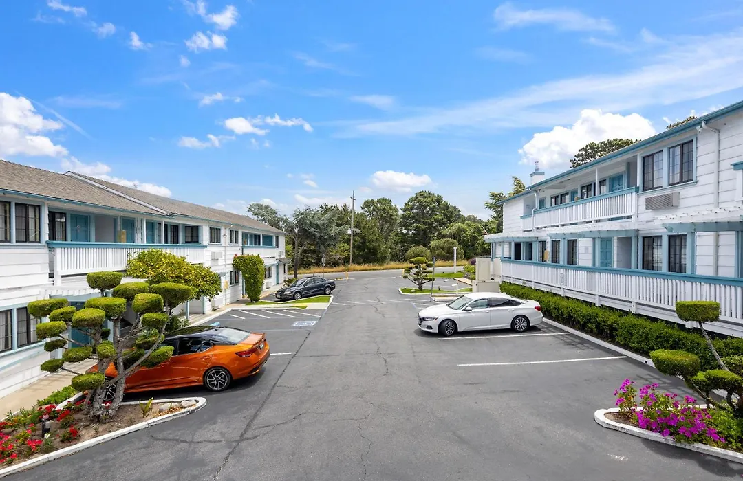 Arbor Inn Monterey-1