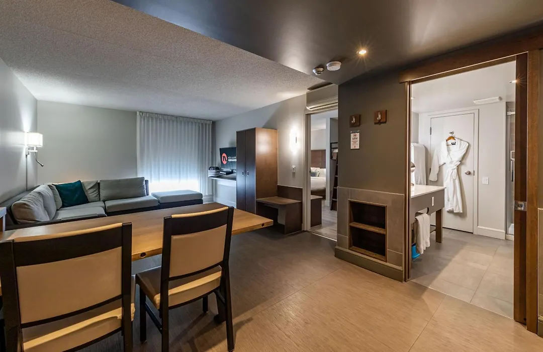 Hotel & Suites Normandin Quebec-1