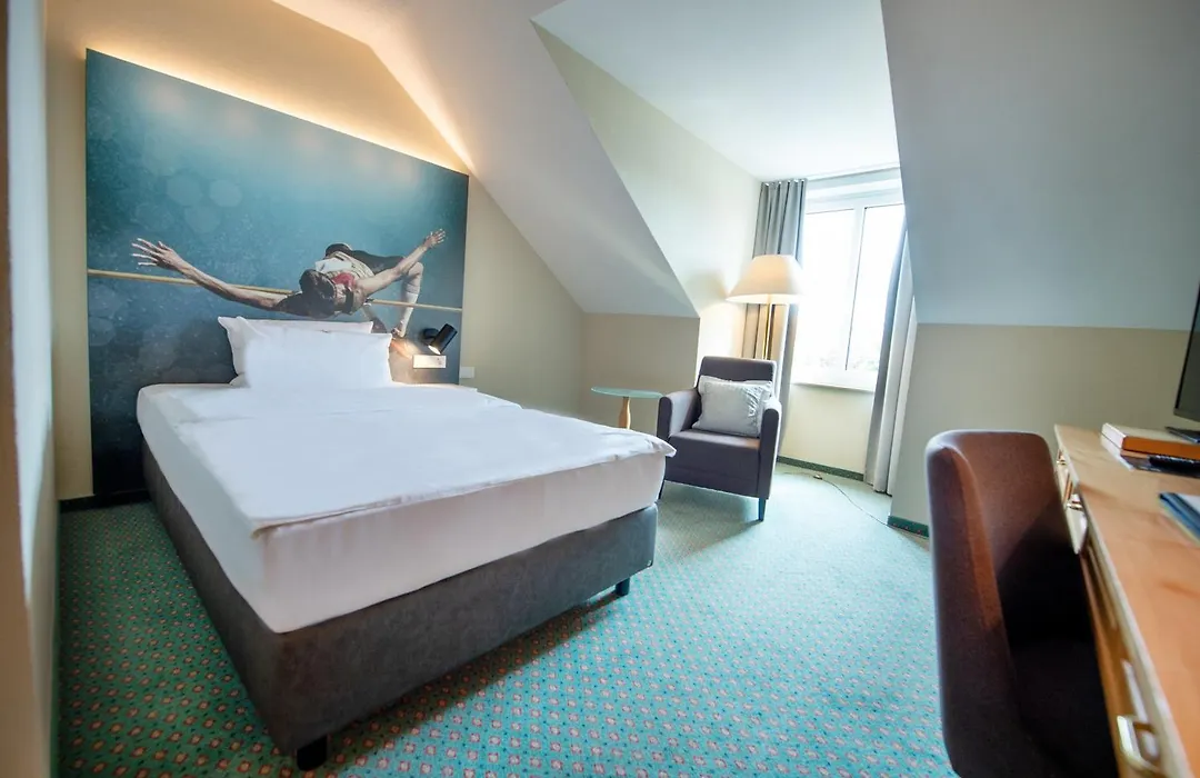 Erikson Hotel-1