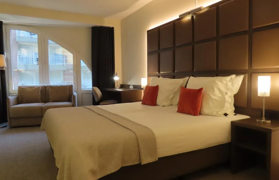 Hotel Adagio-1