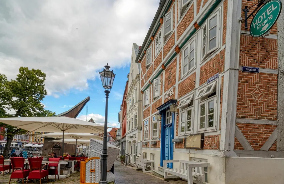 Hotel Am Fischmarkt-1