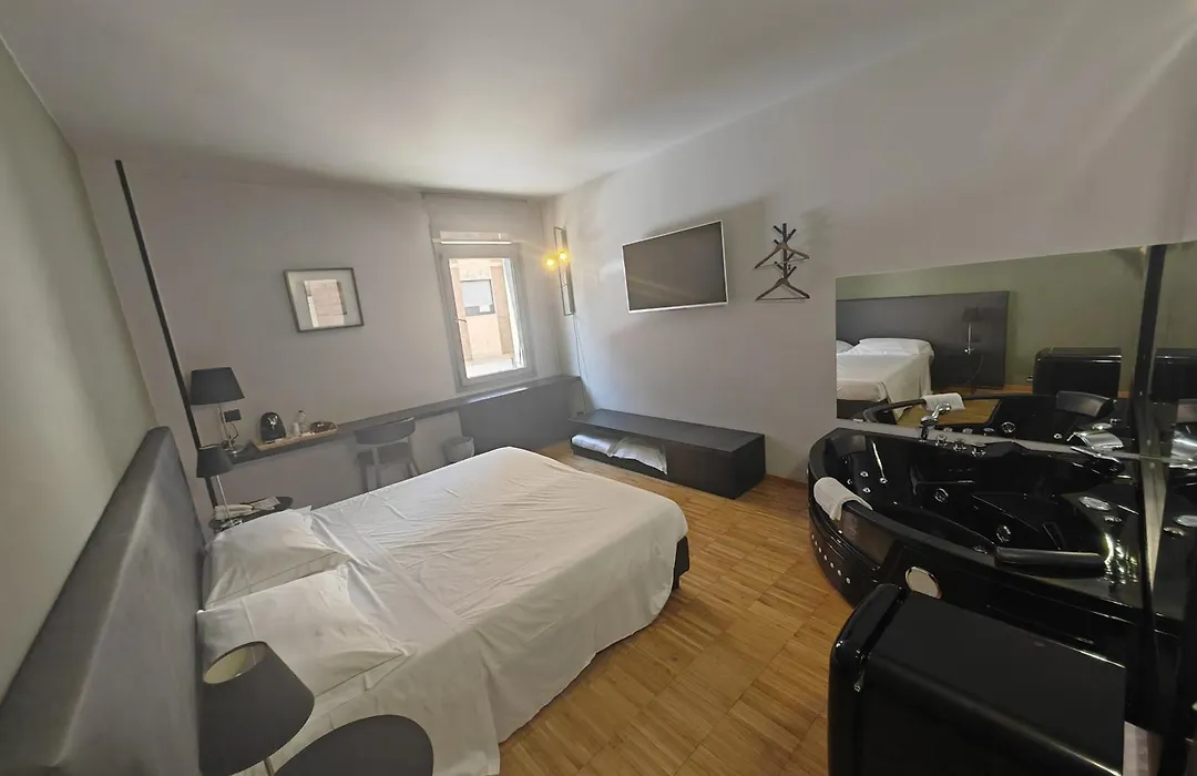 Smart Hotel-1