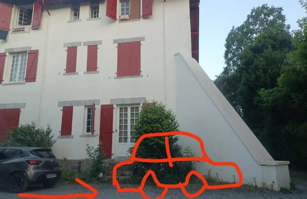 Chambre d'hôtes Larhun Zola-1