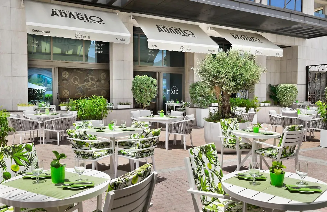 Adagio Premium The Palm-1