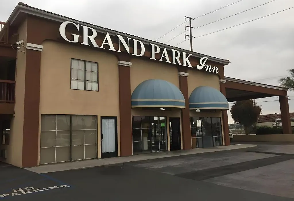 Grand Park Inn-1