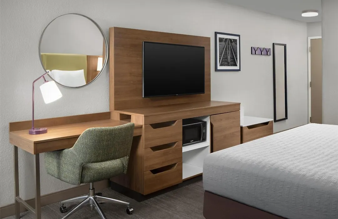 Hampton Inn Butte-1