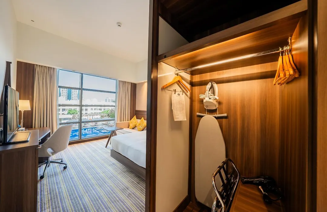 Hampton By Hilton Dubai Airport-1