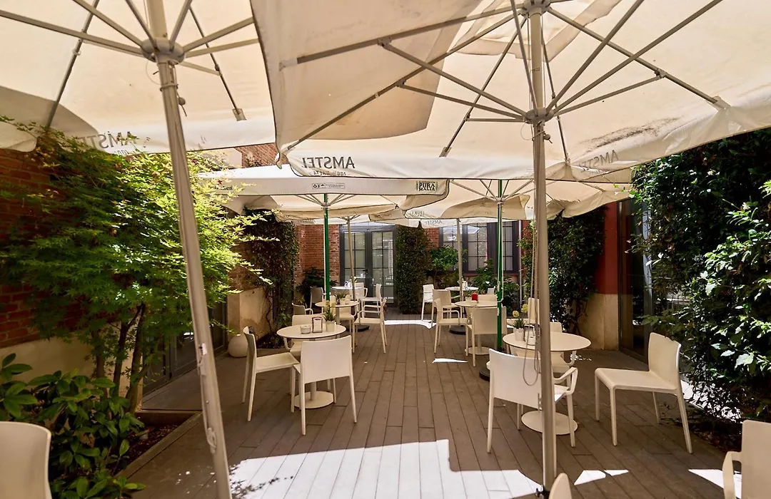 The Book Factory Hostel By Gaiarooms-1