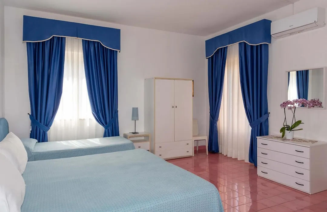 Hotel Villa Degli Aranci-1