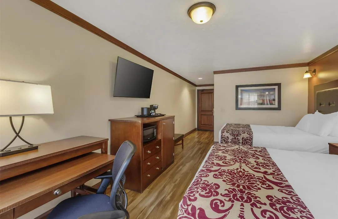 Best Western Plus Greenwell Inn-1