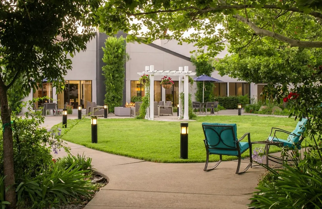 Courtyard By Marriott Vacaville-1